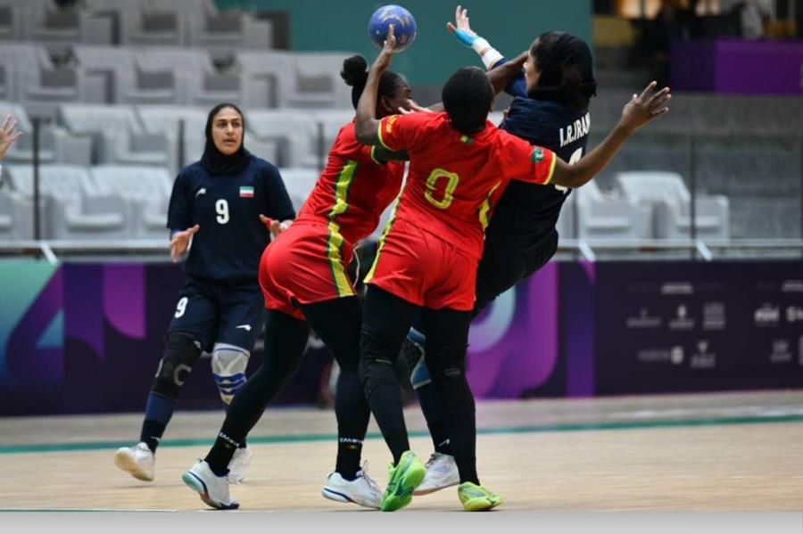 برد پرگل دختران هندبالیست ایران برابر مالدیو